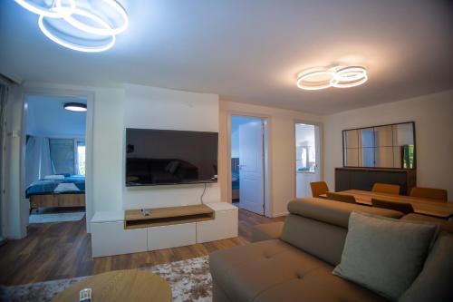 Central Square Apartmentsにあるテレビまたはエンターテインメントセンター