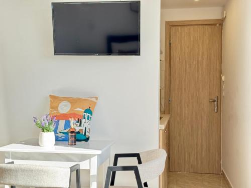 Romantic Penthouse, with nice view, Kos Town - El Greco Apartments No 13