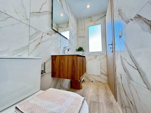 Romantic Penthouse, with nice view, Kos Town - El Greco Apartments No 13