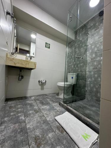Koupelna v ubytování Hotel Millenium Victoria Plaza