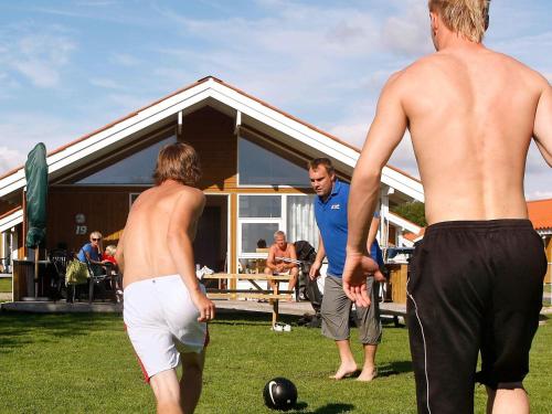 Hosté ubytování 6 person holiday home in Skærbæk