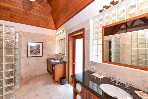 Ванная комната в Victoria House Resort & Spa