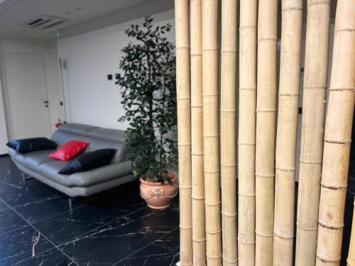 Χώρος καθιστικού στο Punto Zero Lux il primo boutique concept a Reggio Emilia