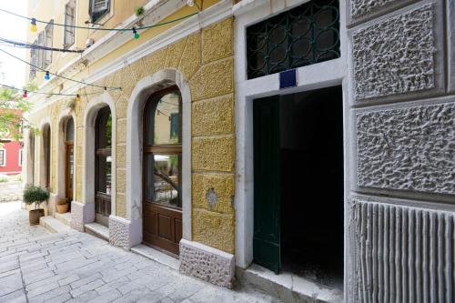 Apartments by the sea Sibenik - 23784