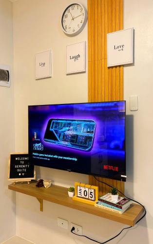 TV a/nebo společenská místnost v ubytování Casa de Serenity