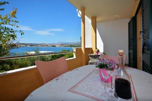 Apartments by the sea Stobrec, Split - 24508