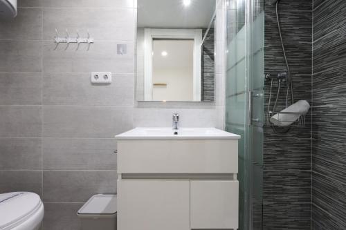 Relaxed City Escape 30' from Central Madrid