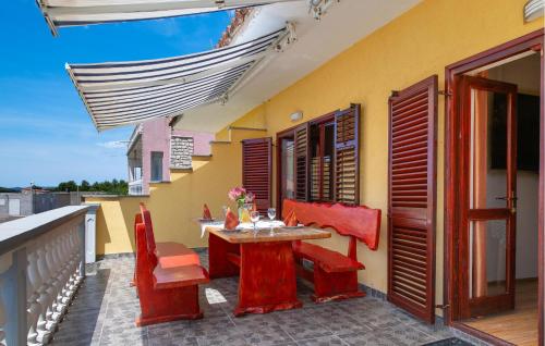 Two-Bedroom Apartment In Sibenik