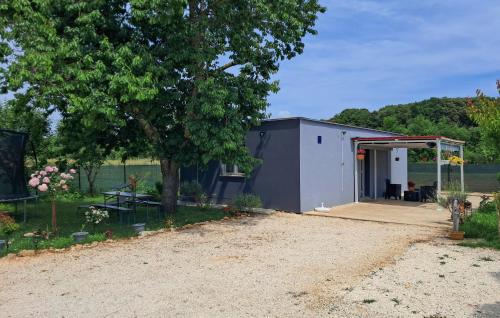 1 Bedroom Lovely Home In Pula