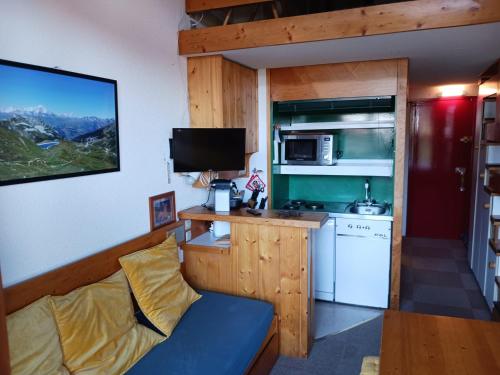 Studio mezzanine 5 pers, proche pistes, WiFi, animaux admis - FR-1-411-964