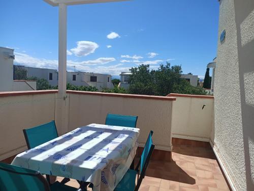 Nouveau Studio 4 pers rénové près de la plage - FR-1-799-57