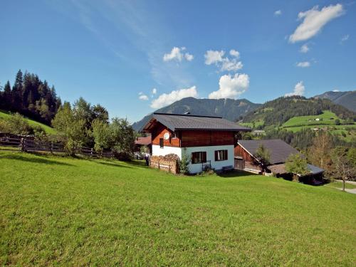 Φωτογραφία από το άλμπουμ του Chalet in Hüttau near Ski Amade Slopes, cleaning included σε Hüttau
