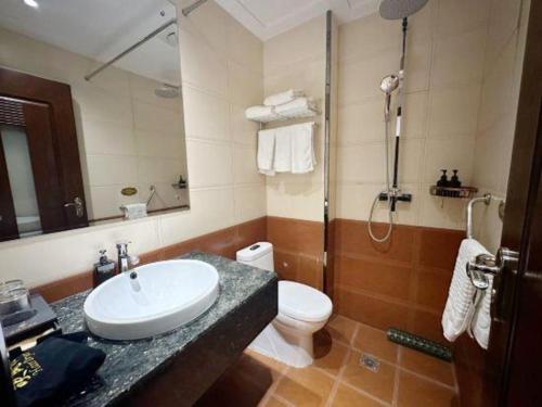 Dunhuang Dunhe Hotelにあるバスルーム