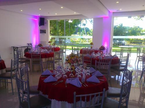 Restaurace v ubytování Mango Suites - Isabela