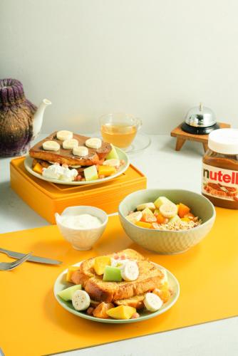 Jídlo v hostelu nebo okolí