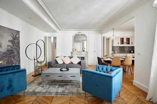 Sublime appartement Champs Elysées