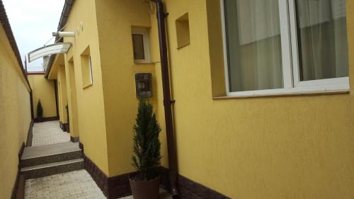Το κτήριο όπου στεγάζεται  ο ξενώνας