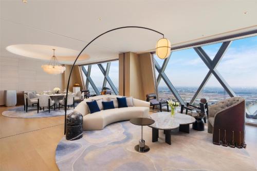 Ein Sitzbereich in der Unterkunft Hilton Huzhou Nanxun
