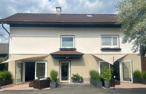The building in which Az apartmant is located
