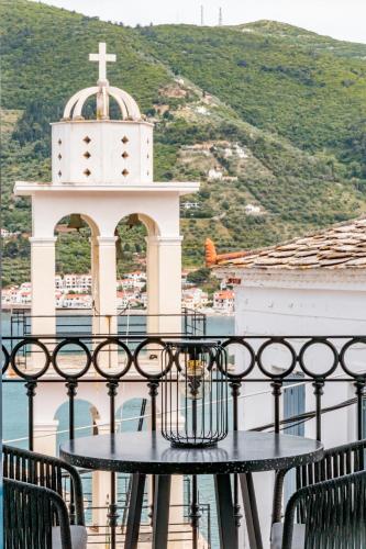 Campanile Seaview Serenity