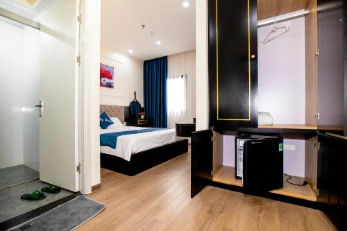 My Hotel Hạ Longにあるベッド