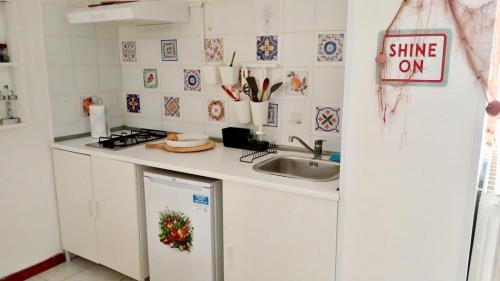 Kuchyň nebo kuchyňský kout v ubytování FENIX TO ROME