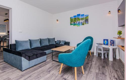 Χώρος καθιστικού στο Schönes Haus In Vir - Cda400