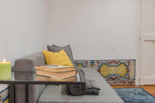 Lisbon Downtown Tiles Apartment