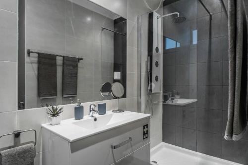 Downtown Heart Apartment