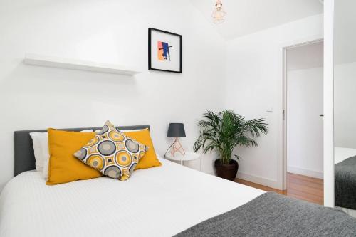 Downtown Duplex Plus Apartment