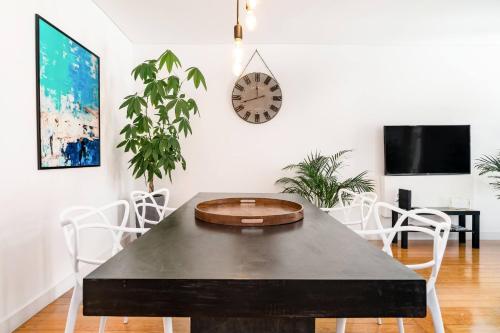Downtown Duplex Plus Apartment