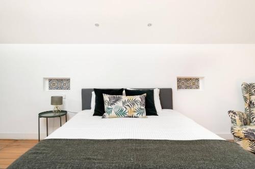 Downtown Duplex Plus Apartment