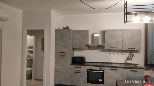 Η κουζίνα ή μικρή κουζίνα στο I Portici - Bergamo Apartment