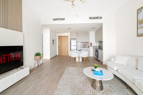 VayK - Stunning 1BR with Breathtaking Views