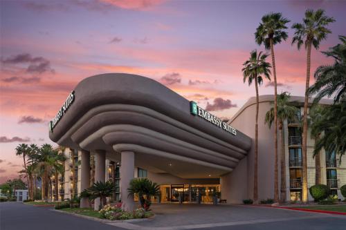 a rendering of the exterior of a hotel at Embassy Suites by Hilton Phoenix Biltmore in Phoenix