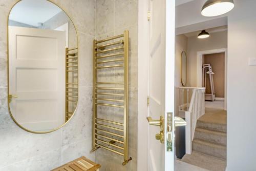 Foto Belfast Stylish City Retreat 2BR 3