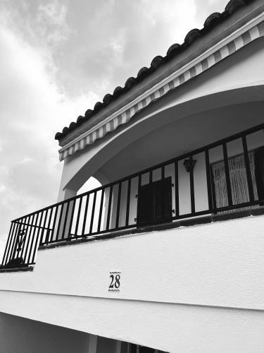 Hola Apartments P28