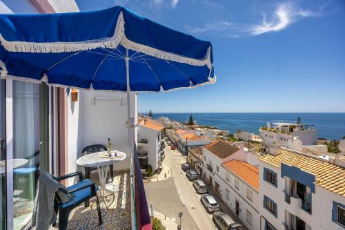Luz Heaven - Top floor Seaview Apartment