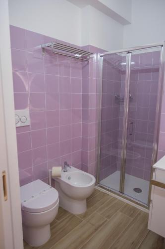 RainbHome Colourful Roman Suites photo 63
