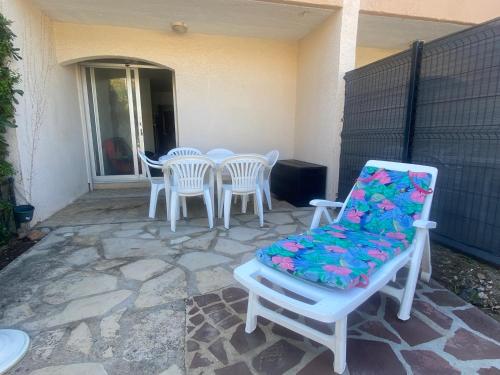 T2 ground floor near beach