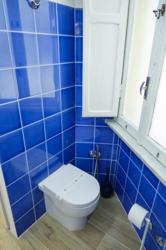 RainbHome Colourful Roman Suites photo 75