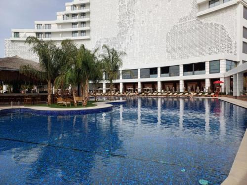 Bazén v ubytování Grand Saphire Resort Apartment-I nebo v jeho okolí