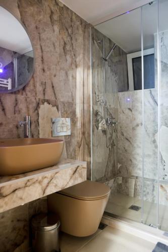 Best House Cleo Pasalimani Piraeus