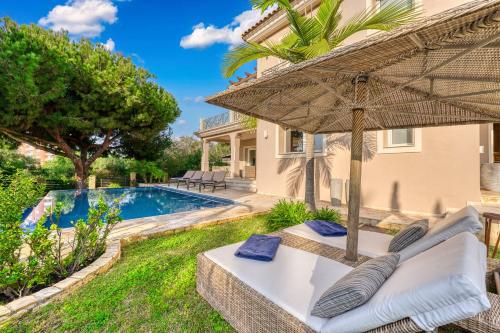 3055 Family villa close to the beach