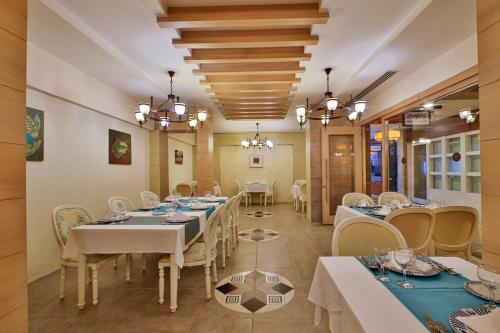 Εστιατόριο ή άλλο μέρος για φαγητό στο Side Aluna Hotel