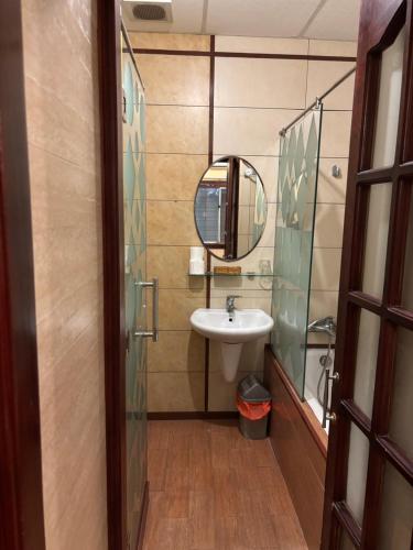 Koupelna v ubytování Bi Saigon Hotel