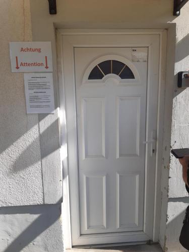 Gambar di galeri bagi 2-Rent Group Hostel Rooms&Apartments EVE168 di Munich
