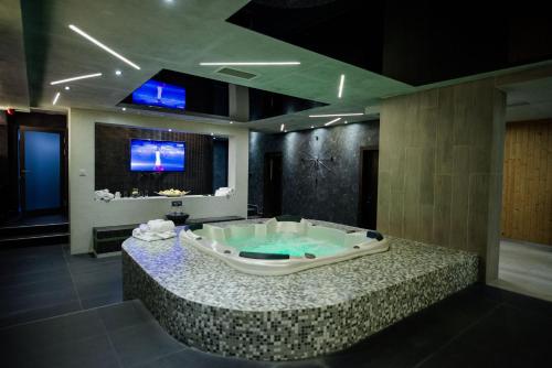 Gallery image of Hotel Comsar Rudo in Rudo