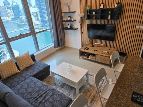 Dubai Marina Amazing 1BR with Promenade view and Pool view --- Next to JBR beach---Opp JBR tram station photo 3