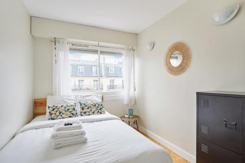 2 bedroom flat Centre de Paris - Eiffel Tower view